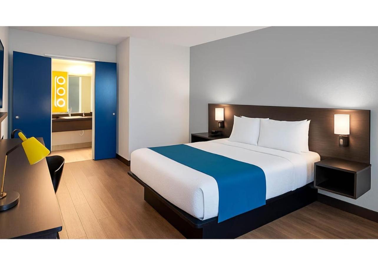 Chambre Lit Queen-size - Accessible aux Personnes à Mobilité Réduite