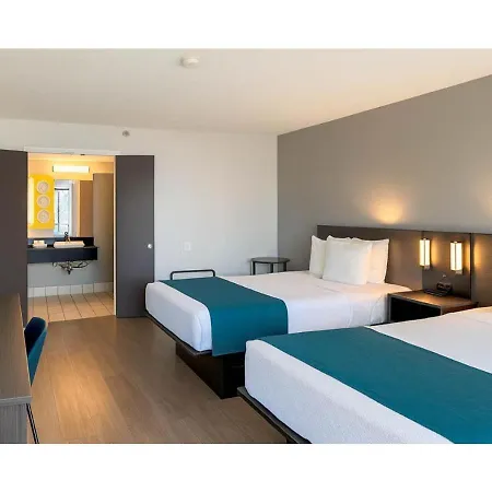 Motel 6-Anaheim, Ca - Maingate-3